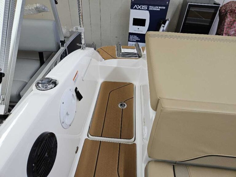 2025 Bayliner V20I US-BLBX3181D525 [photo 23]